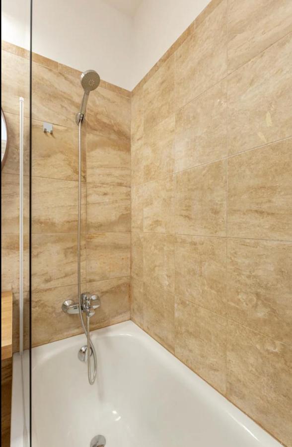Kazinczy Apartment #Freeparking Budapest Esterno foto